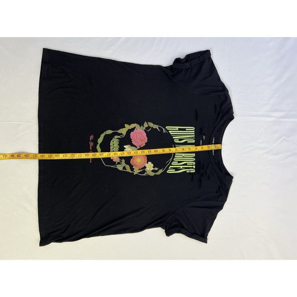 Guns N Roses Women’s Logo Graphic T-shirt Size 2 Cuts Black Music Band T Shirt - Picture 6 of 7